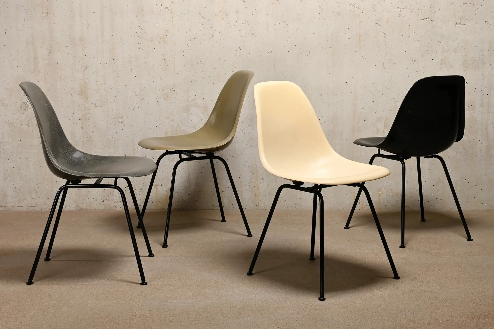 Charles and Ray Eames DSX Herman Miller