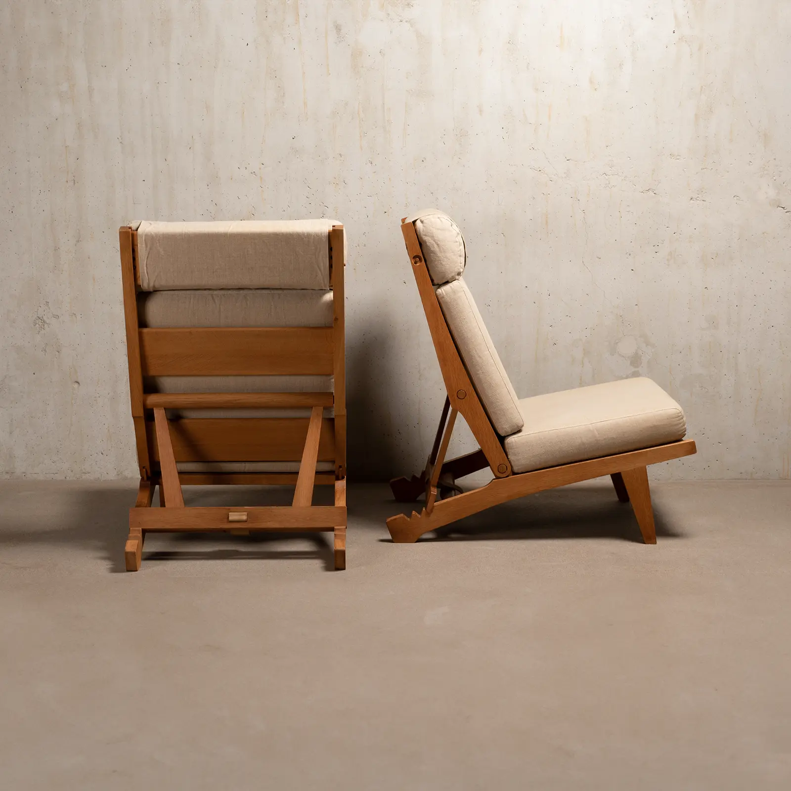 Hans J. Wegner AP71 Lounge Chairs