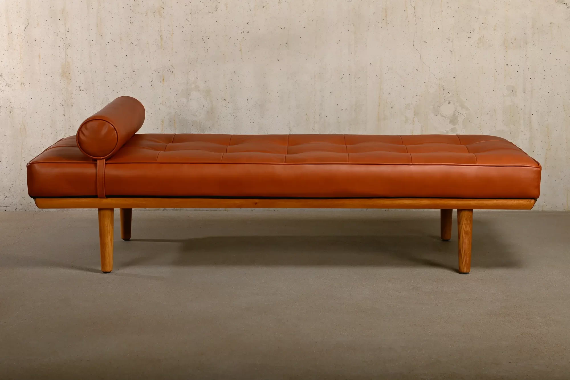 Hans J. Wegner GE19 Oak Daybed for Getama with Cognac Leather
