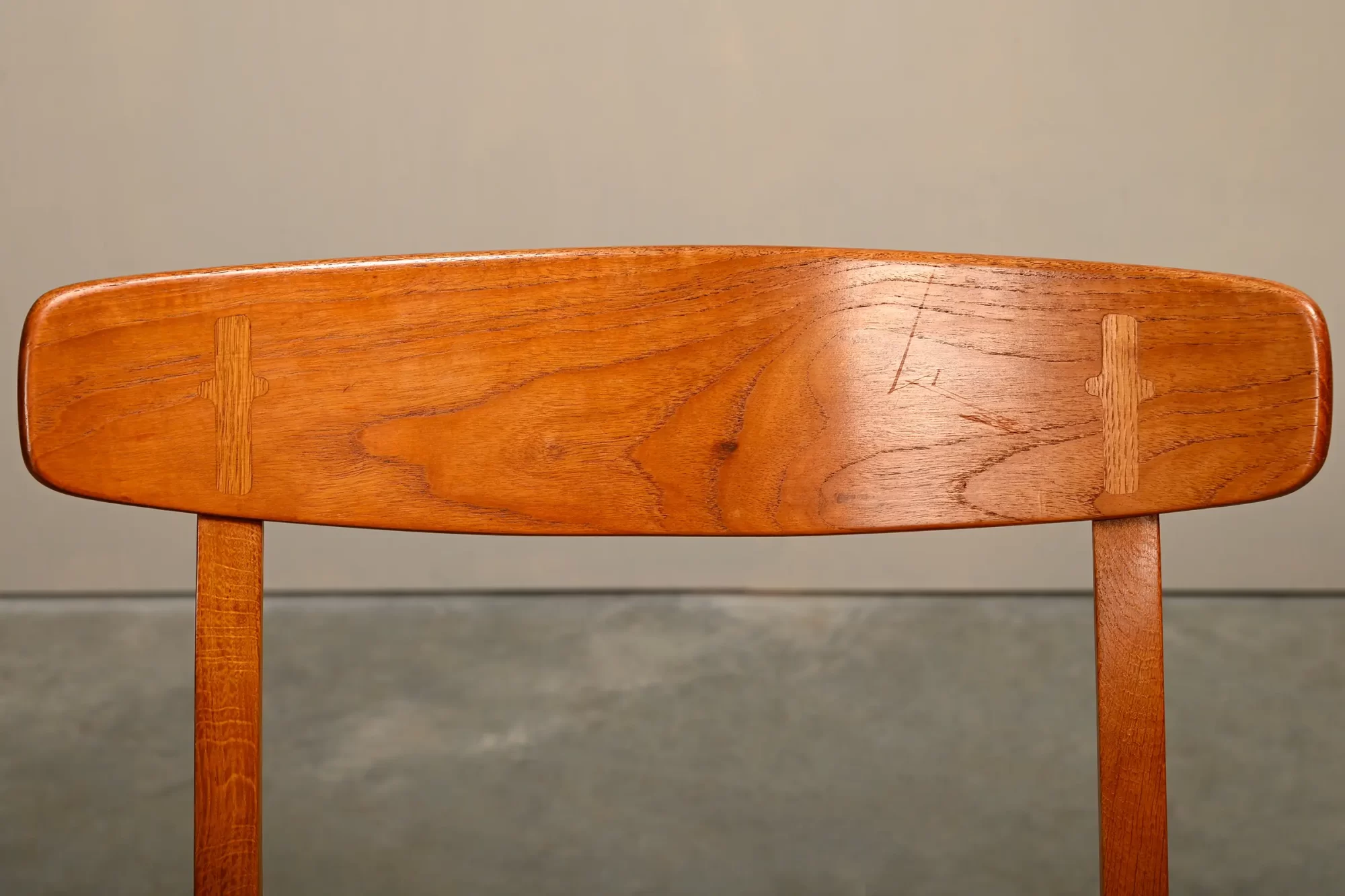 Hans J. Wegner CH23 dining chairs Carl Hansen & Son, Denmark oak, teak and papercord