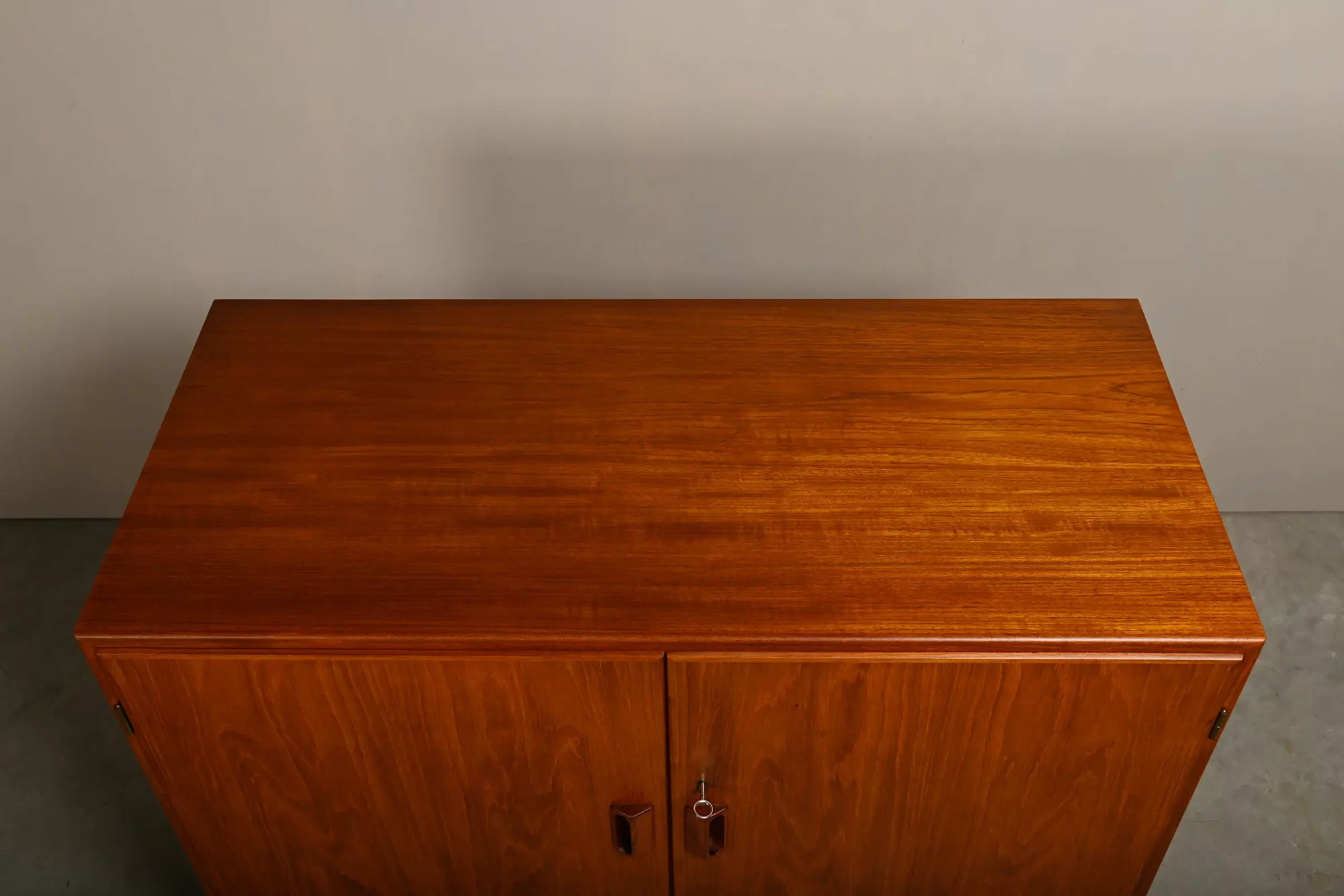 Børge Mogensen sideboard in teak and oak for Søborg Møbler, Denmark