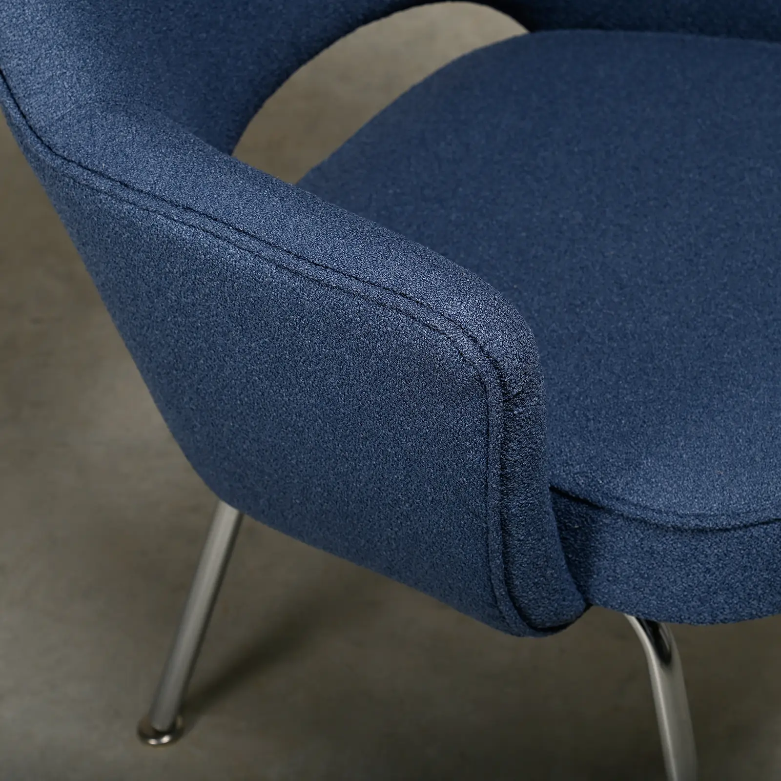 Eero Saarinen Executive Armchair