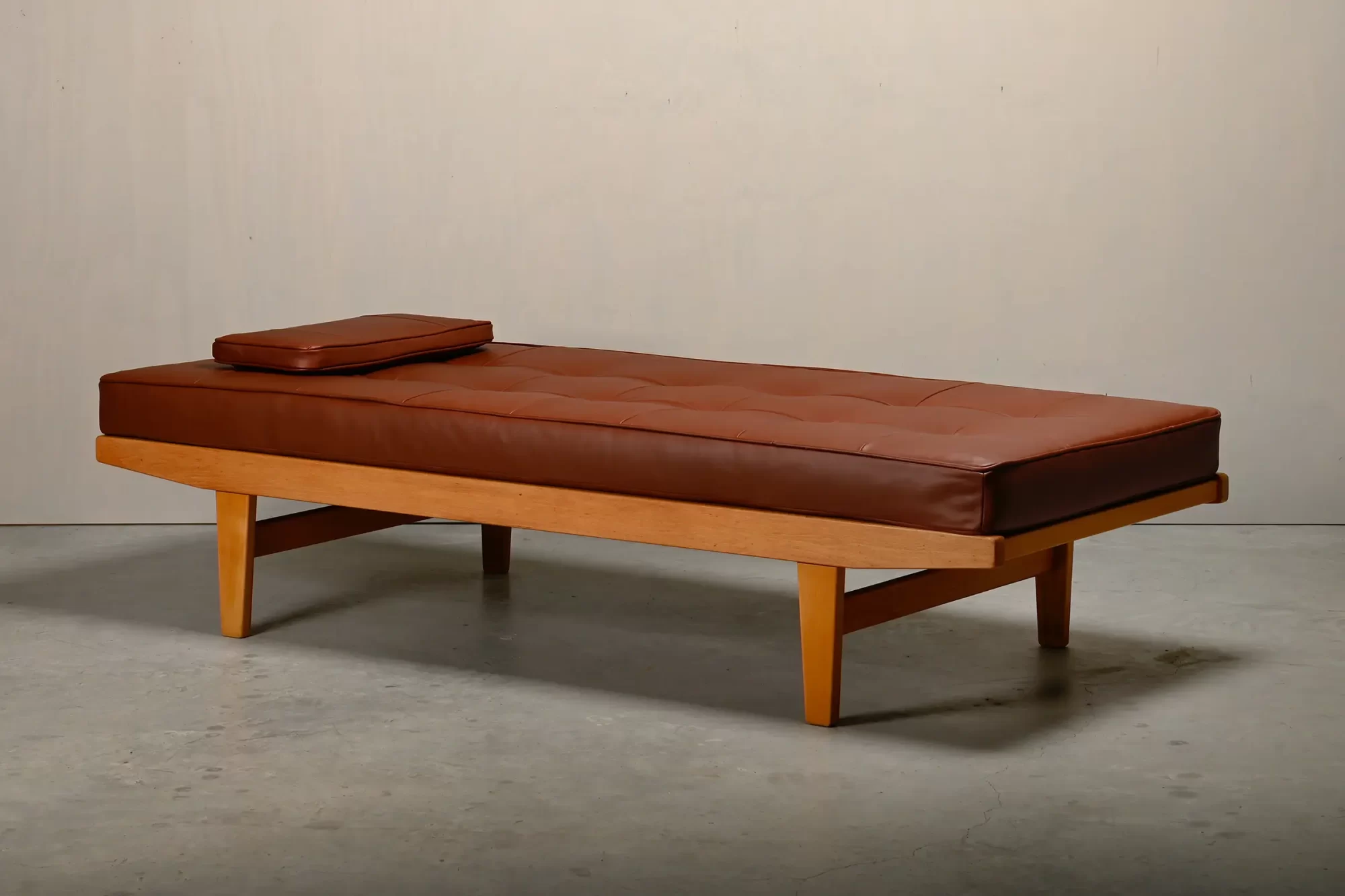 Poul M. Volther Daybed in Beech wood and Leather for FDB Møbler, Denmark 1960s