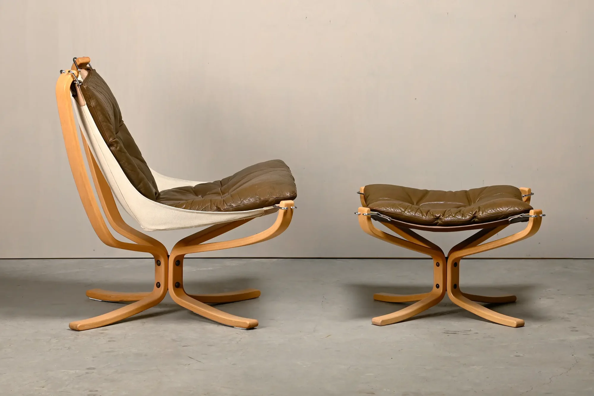 Sigurd Ressell Falcon Chair with Ottoman in brown leather for Vatne Møbler, 1970