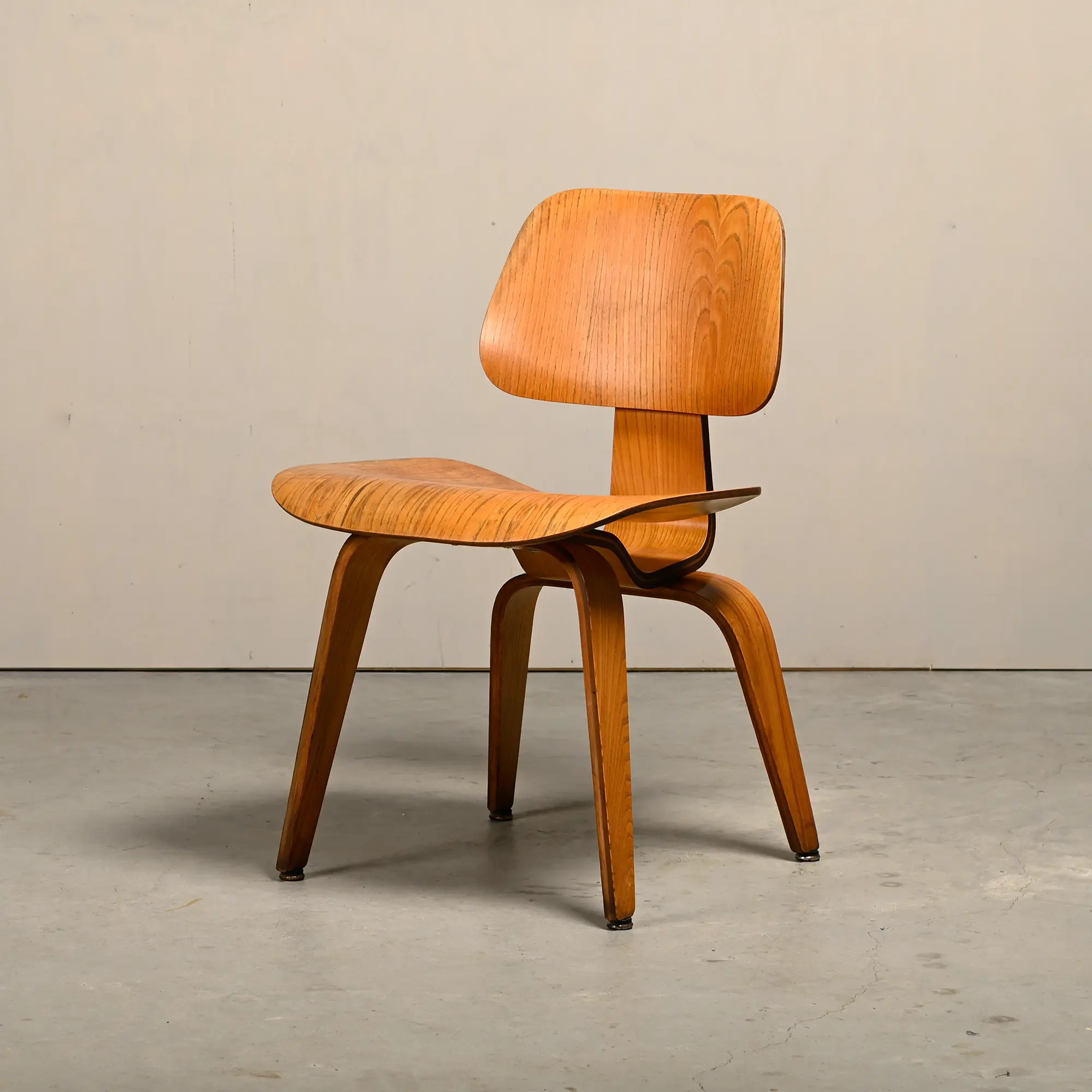 Charles and Ray Eames Early DCW Ash Plywood Dining Chairs for Herman Miller