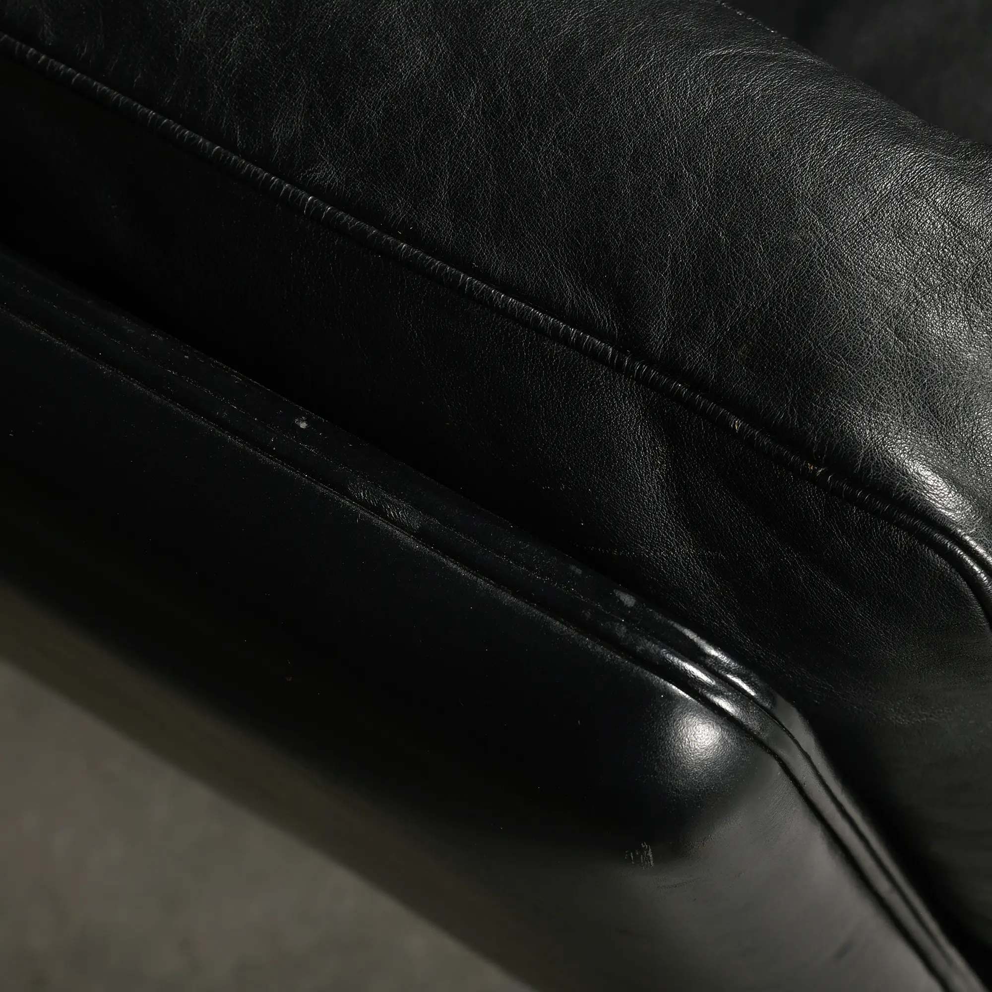 Illum Wikkelsø Three-Seater Sofa Model V11 in Black Leather, Denmark 1960s