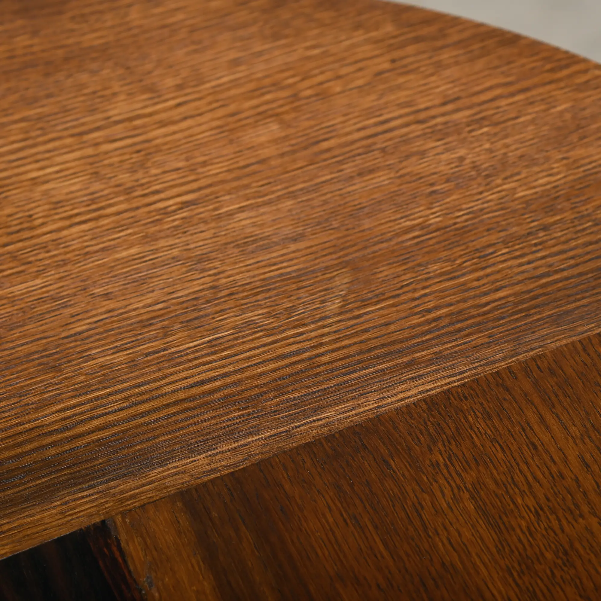 Dutch Art Deco Modernist Amsterdam School side table in Oak with square inlay