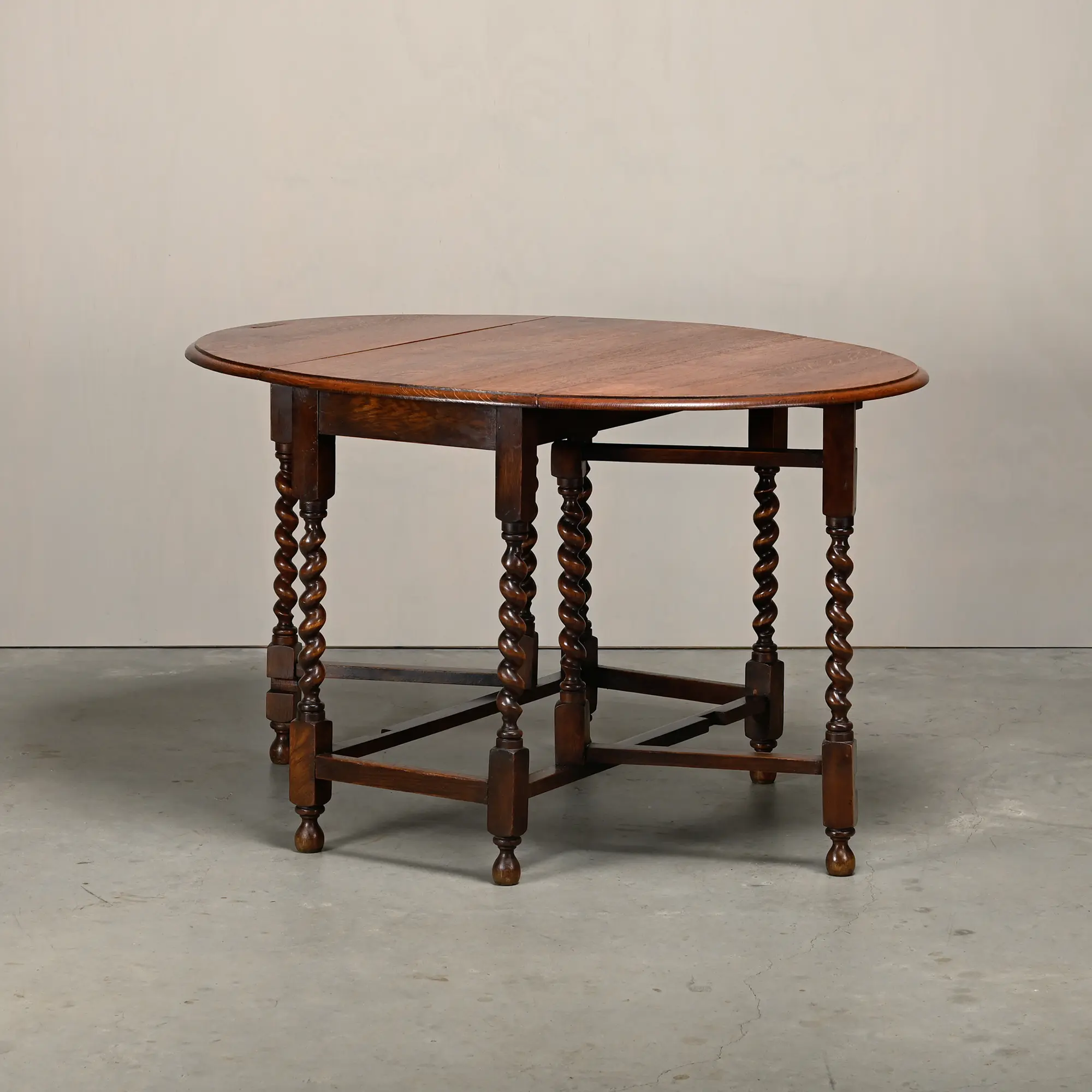 Antique English Gateleg Table Turned Legs